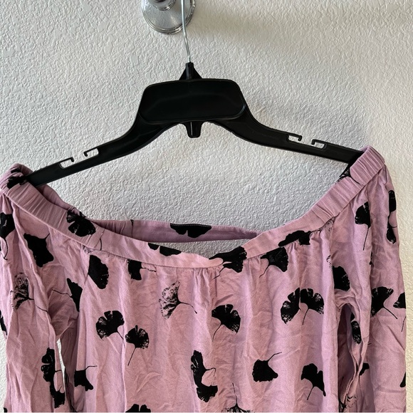 BP Floral Print Off the Shoulder Top - Picture 2 of 8